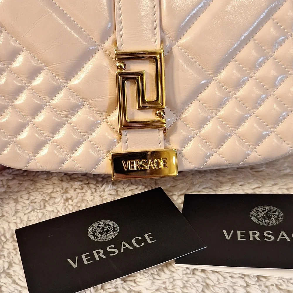 Gorgeous Versace Greca Goddess Leather Bag - Picture 3 of 14